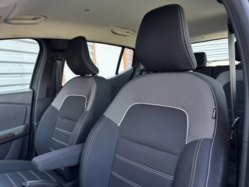 Image véhicule  Dacia Sandero Stepway (3) (4)