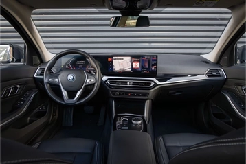 Image véhicule  BMW SÉRIE 3 TOURING (16)