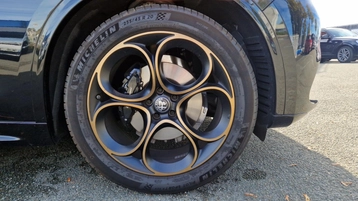 Image véhicule  Alfa Romeo STELVIO (26)