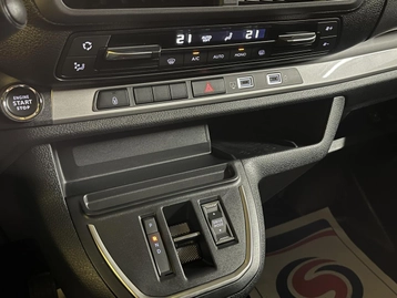 Image véhicule Peugeot EXPERT (31) Image véhicule Peugeot EXPERT (31)