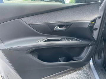 Image véhicule  Peugeot 5008 (17)