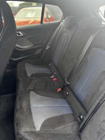 Image véhicule  BMW SÉRIE 1 (12)