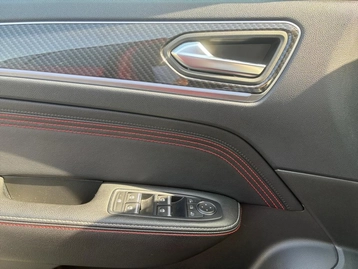 Image véhicule  Renault ARKANA (19)