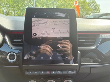 Image véhicule  Renault ARKANA (26)