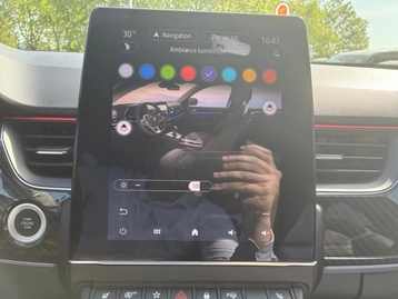 Image véhicule  Renault ARKANA (32)