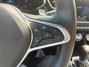 Image véhicule  Renault ARKANA (24)