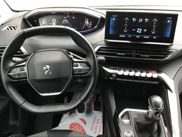 Image véhicule  Peugeot 5008 (22)