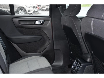 Image véhicule  Volvo XC40 (47)