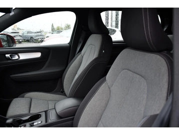 Image véhicule  Volvo XC40 (18)