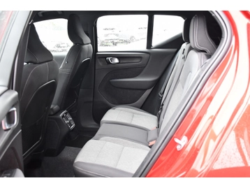 Image véhicule  Volvo XC40 (37)