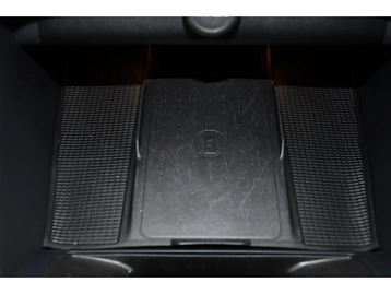 Image véhicule  Volvo XC40 (32)
