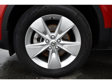 Image véhicule  Volvo XC40 (14)