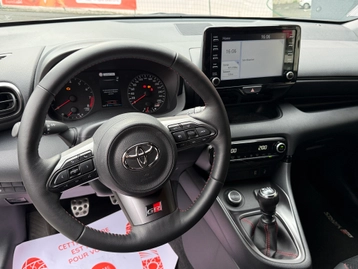 Image véhicule  Toyota YARIS (17)