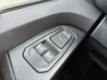 Image véhicule Renault TRAFIC (20) Image véhicule Renault TRAFIC (20)