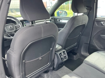 Image véhicule  Volvo XC40 (12)