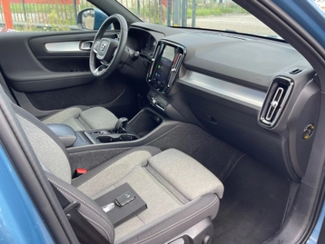 Image véhicule  Volvo XC40 (13)