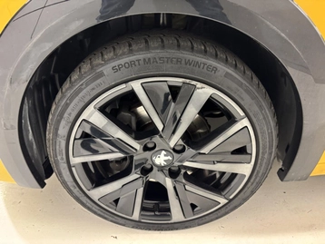 Image véhicule  Peugeot 208 (43)