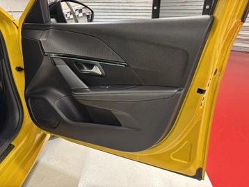 Image véhicule  Peugeot 208 (28)