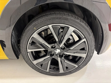 Image véhicule  Peugeot 208 (42)