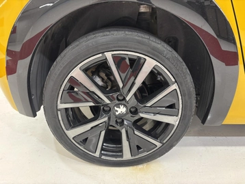Image véhicule  Peugeot 208 (41)