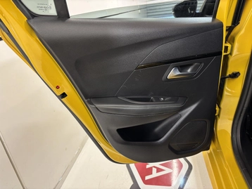 Image véhicule  Peugeot 208 (21)