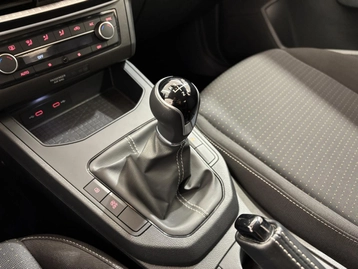 Image véhicule  Seat IBIZA (16)