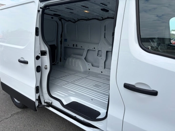 Image véhicule  Renault TRAFIC (6)