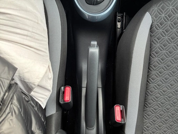 Image véhicule  Toyota AYGO X (36)