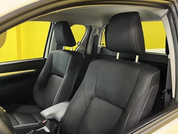 Image véhicule  Toyota Hilux (35)