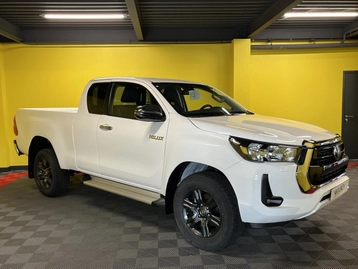 Image véhicule  Toyota Hilux (32)
