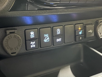 Image véhicule  Toyota Hilux (25)