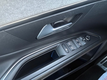 Image véhicule  Peugeot 3008 (12)