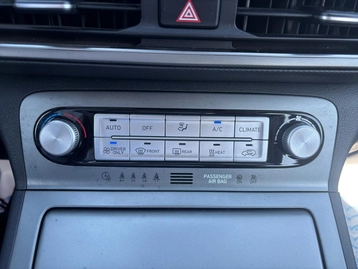 Image véhicule  Hyundai KONA (34)