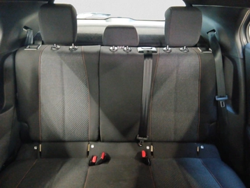 Image véhicule  Peugeot 2008 (11)