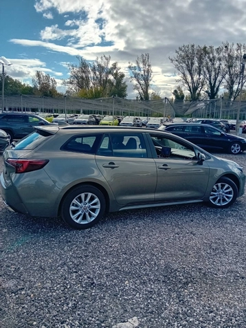 Image véhicule  Toyota COROLLA (2)