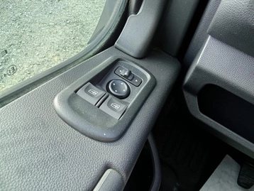 Image véhicule Renault MASTER (15) Image véhicule Renault MASTER (15)