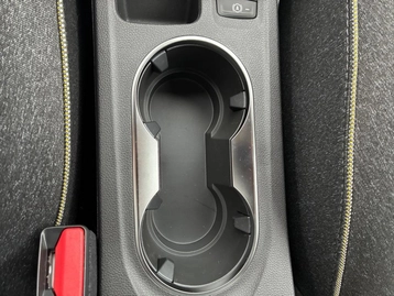 Image véhicule  Renault CAPTUR (37)