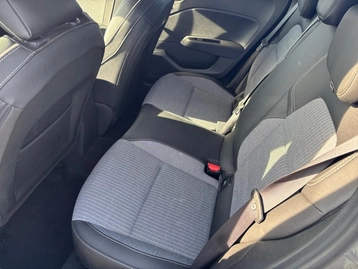 Image véhicule  Renault CLIO (18)