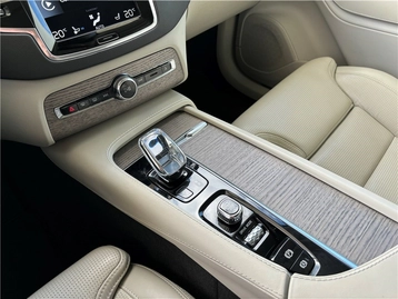 Image véhicule  Volvo XC90 (18)
