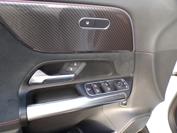 Image véhicule  Mercedes GLA (9)