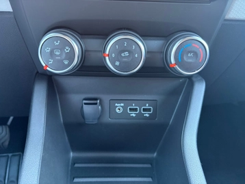Image véhicule  Renault CLIO V (14)