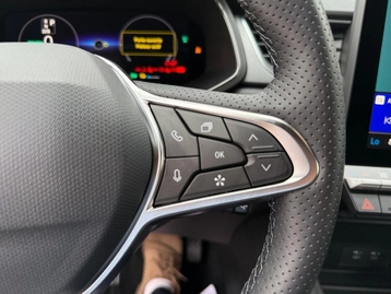 Image véhicule  Renault CAPTUR (23)