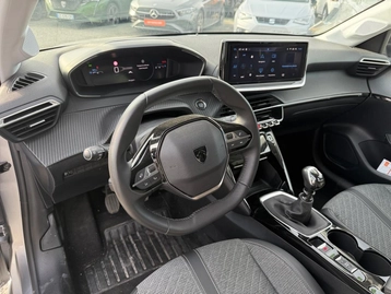 Image véhicule  Peugeot 208 (16)