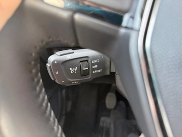 Image véhicule  Peugeot 208 (19)