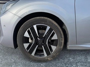 Image véhicule  Peugeot 208 (6)