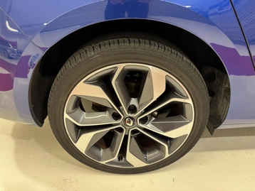 Image véhicule  Renault MEGANE IV ESTATE (38)