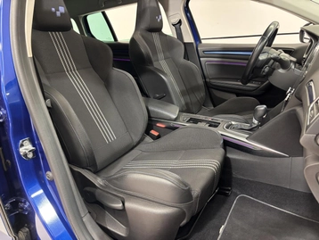 Image véhicule  Renault MEGANE IV ESTATE (25)