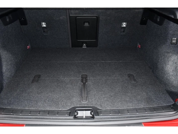 Image véhicule  Volvo XC40 (47)