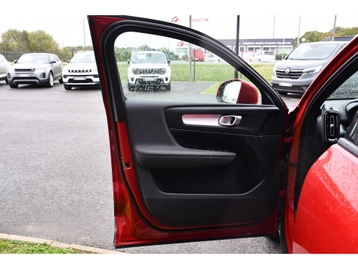 Image véhicule  Volvo XC40 (15)