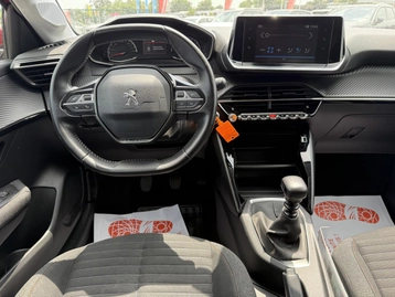 Image véhicule  Peugeot 208 (17)